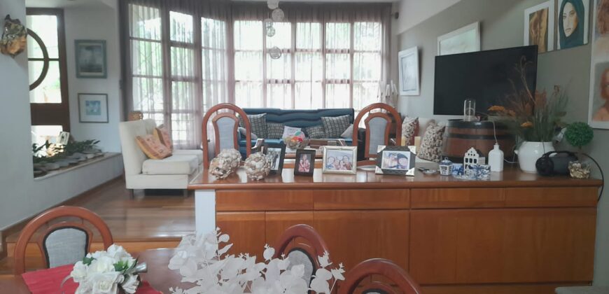 Calle Uruguay!! – Una casa soñada en Pleno Centro!! – Apta Crédito Calle Uruguay!! – Una casa soñada en Pleno Centro!! – Apta Crédito