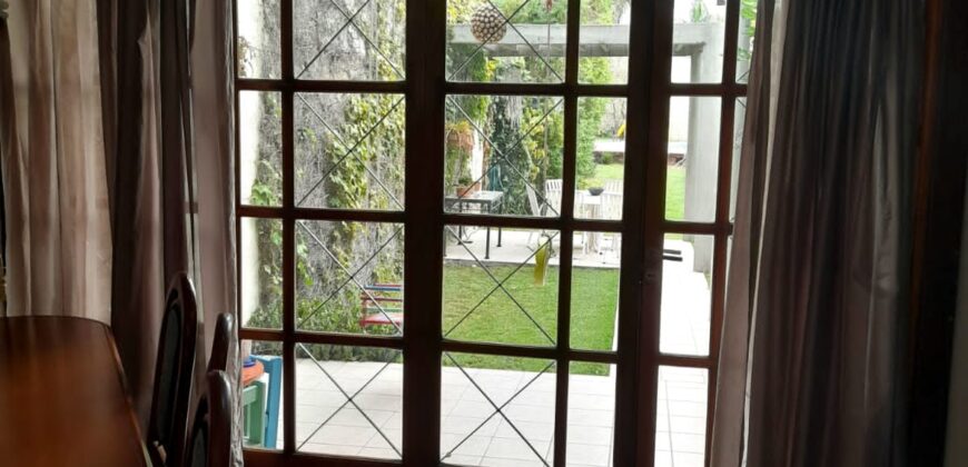 Calle Uruguay!! – Una casa soñada en Pleno Centro!! – Apta Crédito Calle Uruguay!! – Una casa soñada en Pleno Centro!! – Apta Crédito