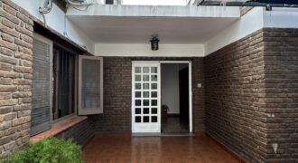 ¡Dos en una! Casa amplia + monoambiente independiente para renta – Apta Crédito ¡Dos en una! Casa amplia + monoambiente independiente para renta – Apta Crédito