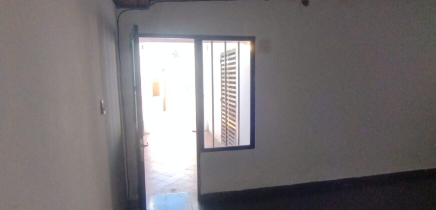 CASA INTERNA DE 2 DORMITORIOS!!!