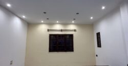CASA DE UN DORMITORIO CON COCHERA!!!