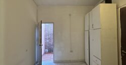 CASA DE UN DORMITORIO CON COCHERA!!!