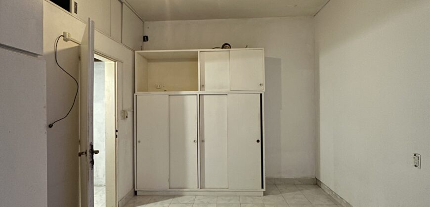CASA DE UN DORMITORIO CON COCHERA!!!