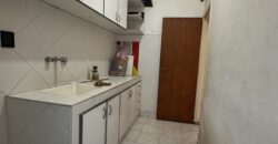 CASA DE UN DORMITORIO CON COCHERA!!!