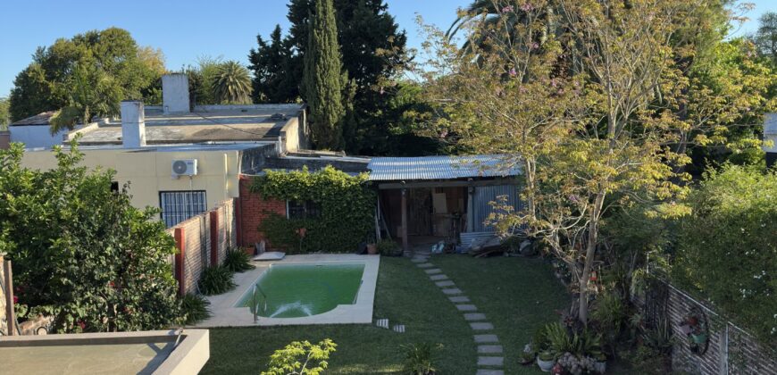 Ideal para vivir e invertir – Propiedad con dos unidades y pileta