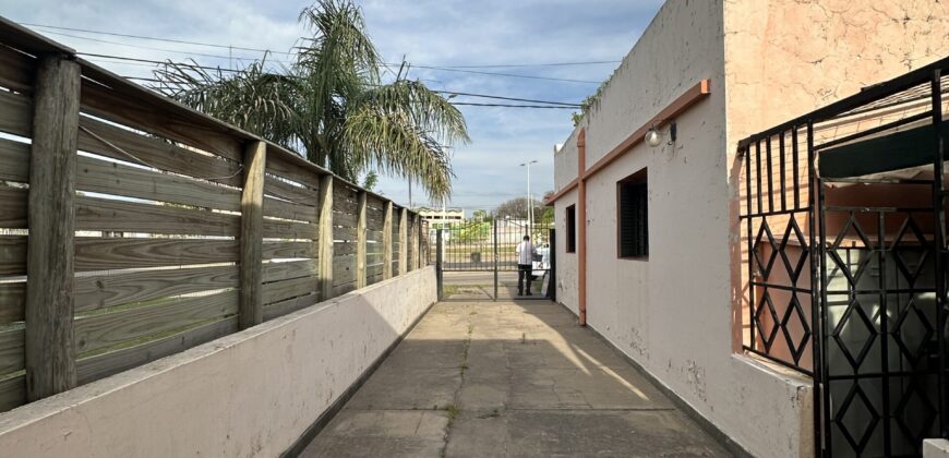 Av. Las Américas  – Excelente ubicación vivienda/comercial Av. Las Américas  – Excelente ubicación vivienda/comercial