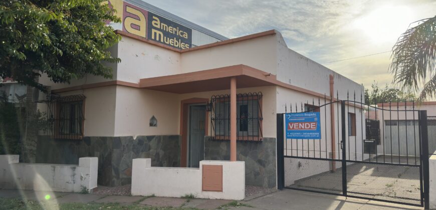 Av. Las Américas  – Excelente ubicación vivienda/comercial Av. Las Américas  – Excelente ubicación vivienda/comercial