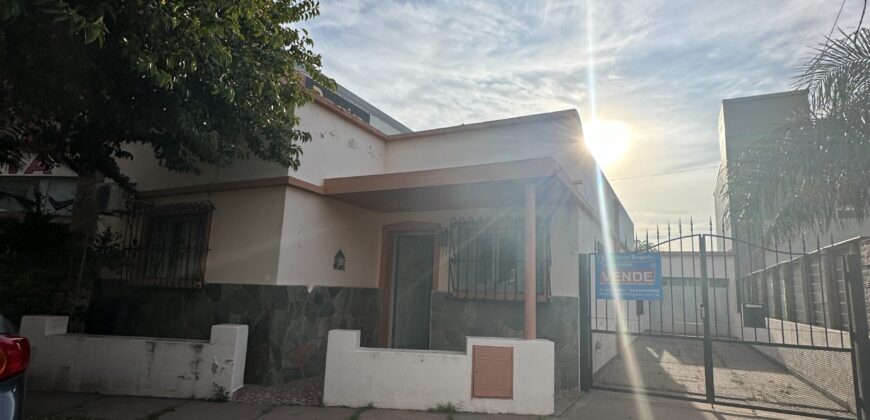 Av. Las Américas  – Excelente ubicación vivienda/comercial Av. Las Américas  – Excelente ubicación vivienda/comercial